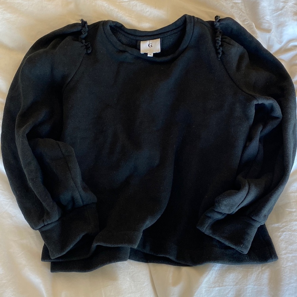 Goop black sweatshirt